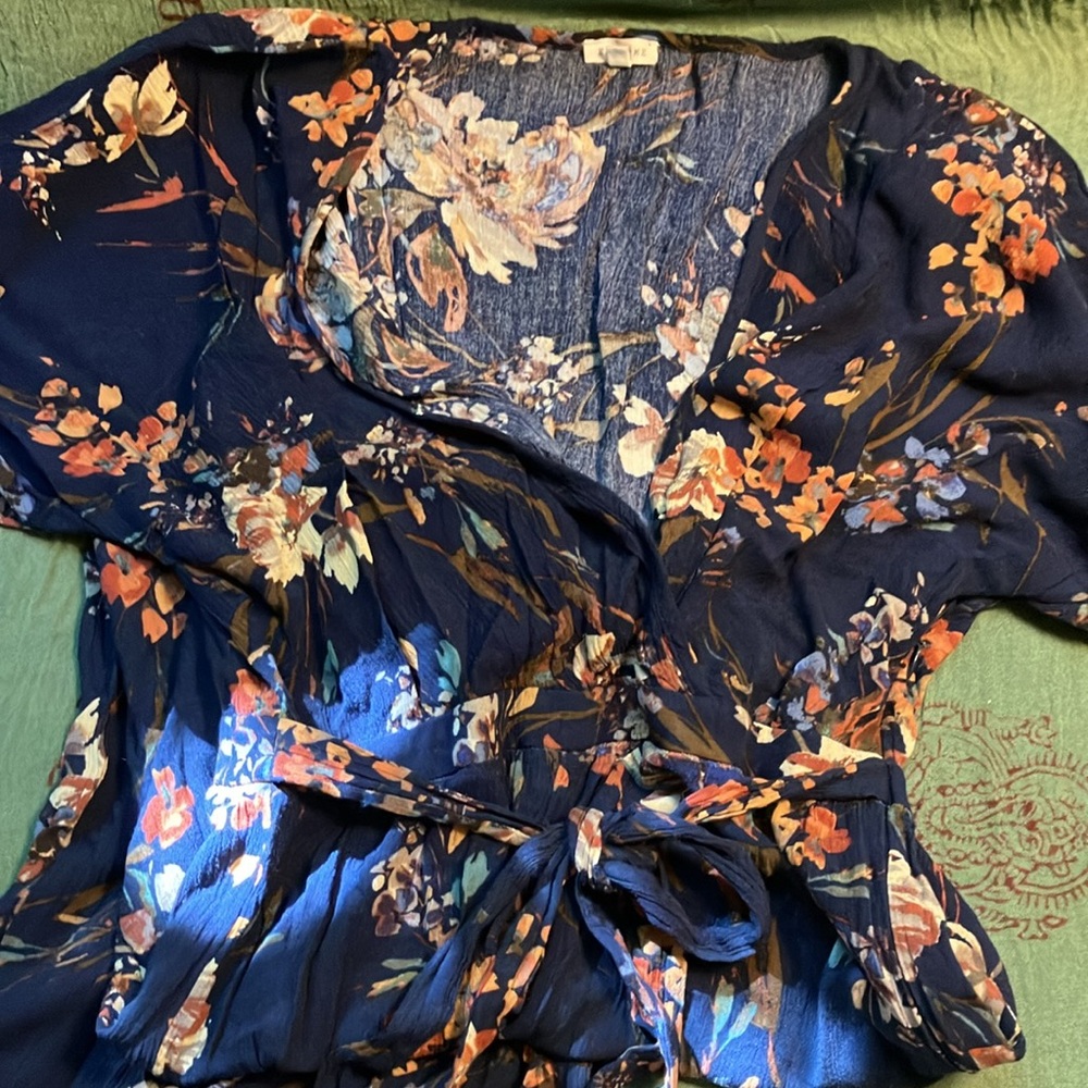 Floral navy jumpsuit sz S